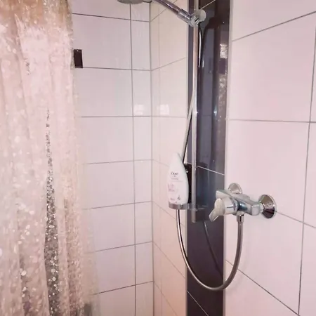 Single For Homestay